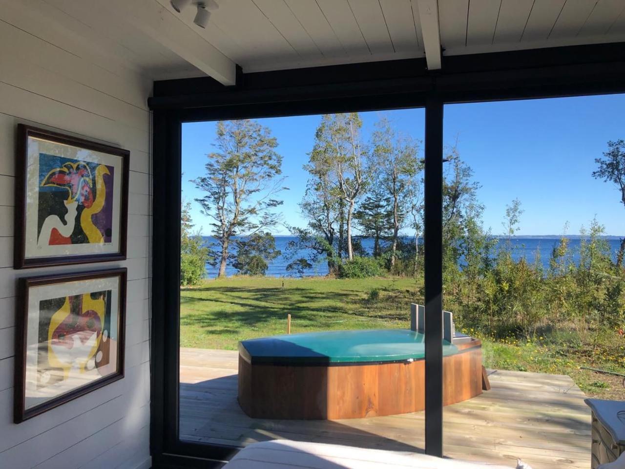 Calma Cabins 5/8