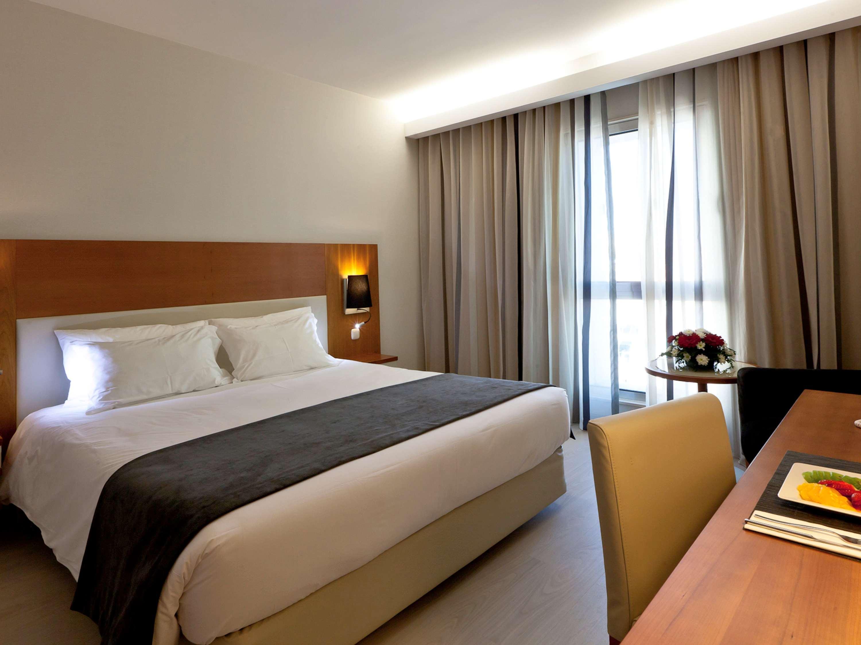 STANDARD, SINGLE, QUEEN BED