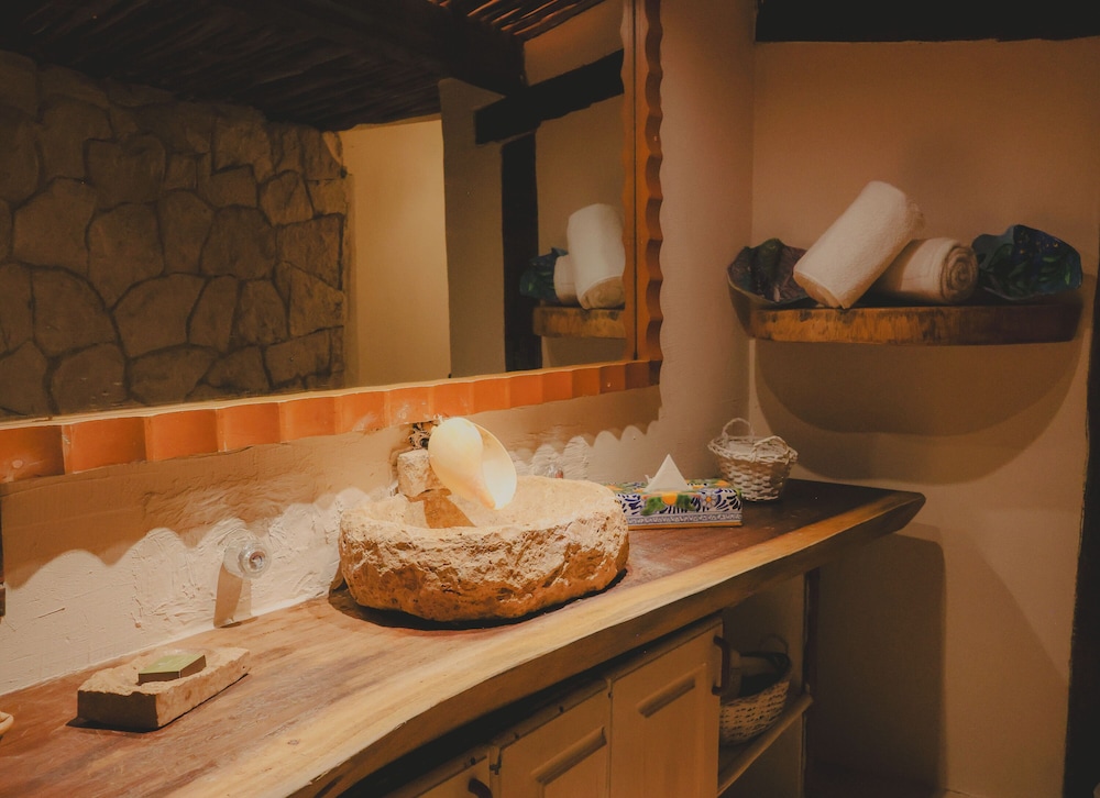 Deluxe, 1 King and 1 Single Beds, Ocean Front، Villa Las Estrellas 7/7
