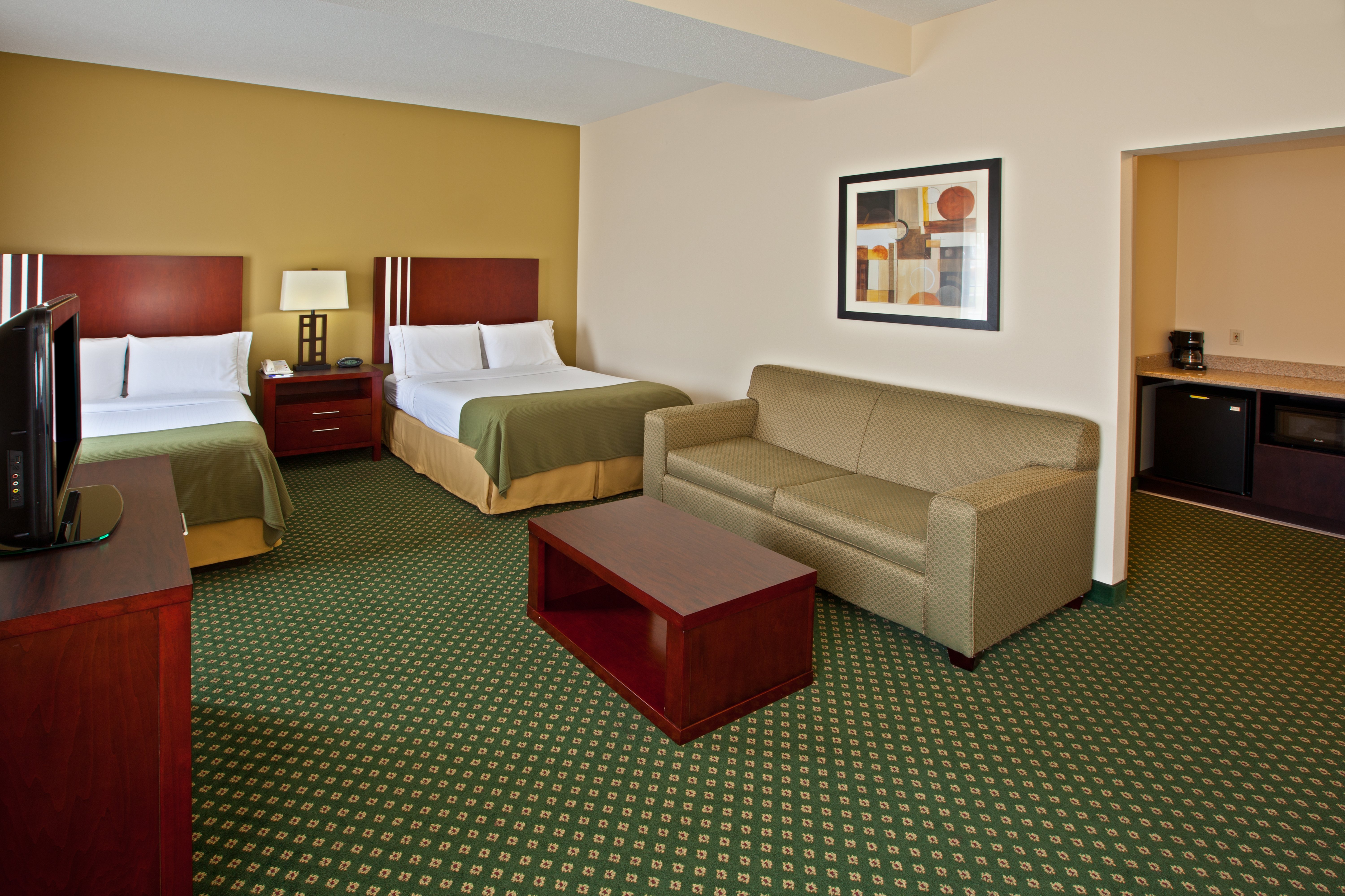 Holiday Inn Express Hotel Suites Indianapolis East 49/75