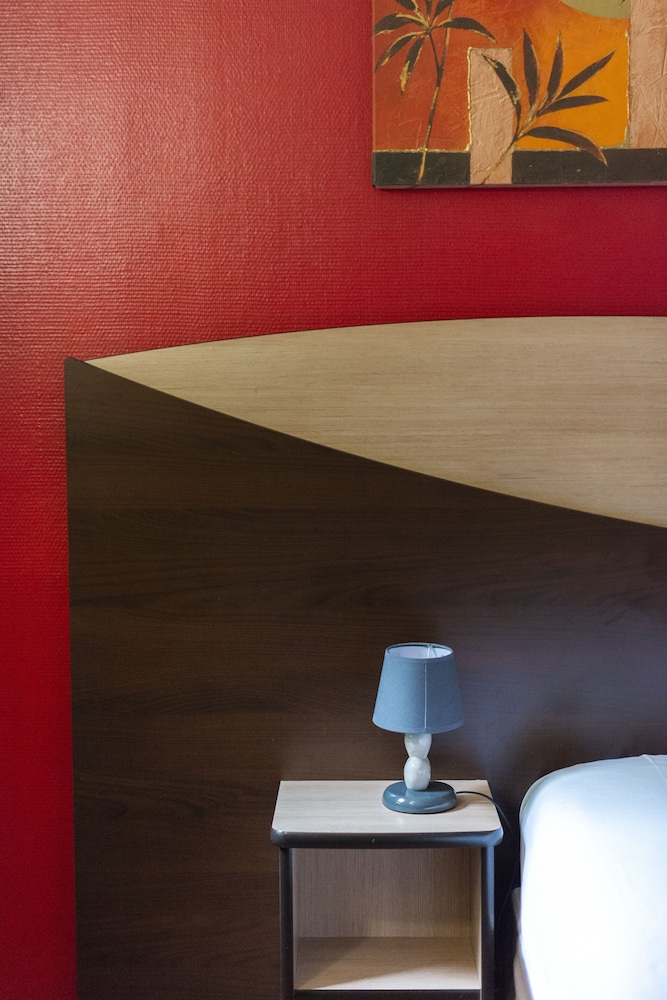 Hotel Bagatelle Paris Nord Roissy 23/37
