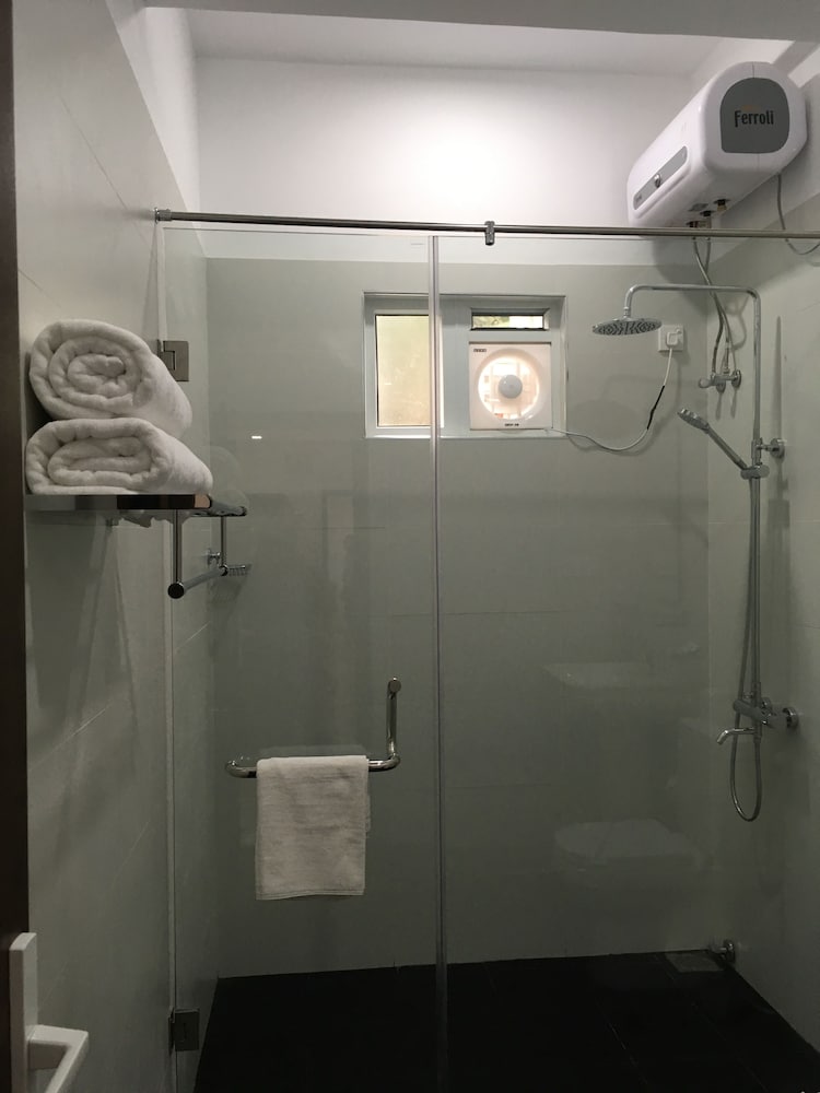 My City Hotel 50/50