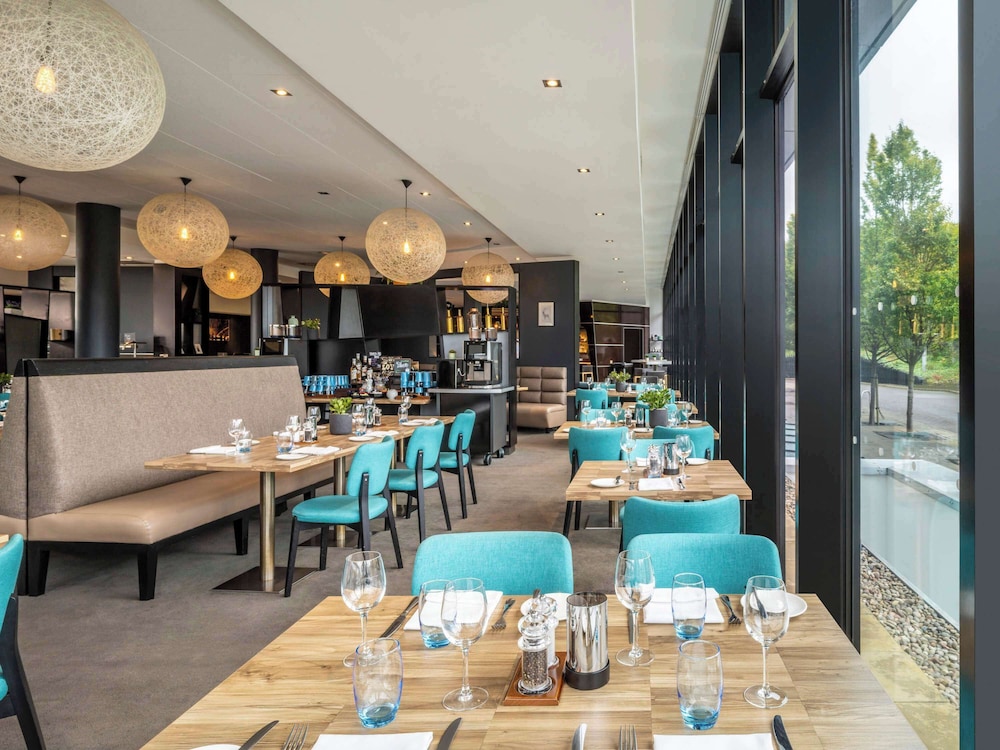 NOVOTEL EDINBURGH PARK 58/71