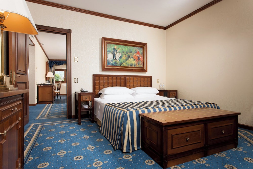جناح رئاسي بسريرين مزدوجين، GRAND HOTEL TRENTO 3/8