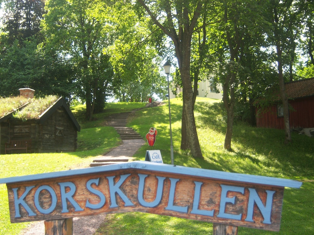 Korskullens Camping Stugor & Cafe 36/50