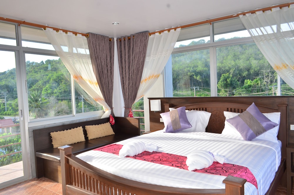 Lanta Nice Beach House 16/48