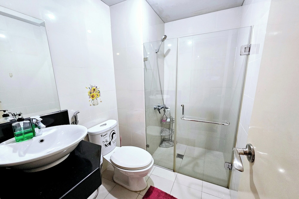 PRS at One Palm Tree Villa near Airport 58/60