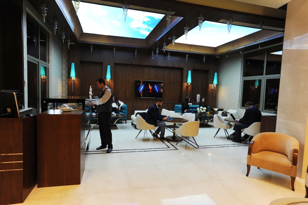 Gems Hotel 44/74
