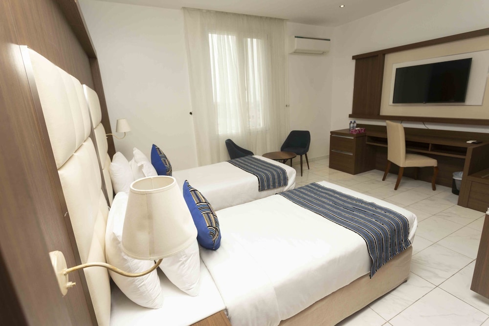 San Marino Hotel Apartment 5/50