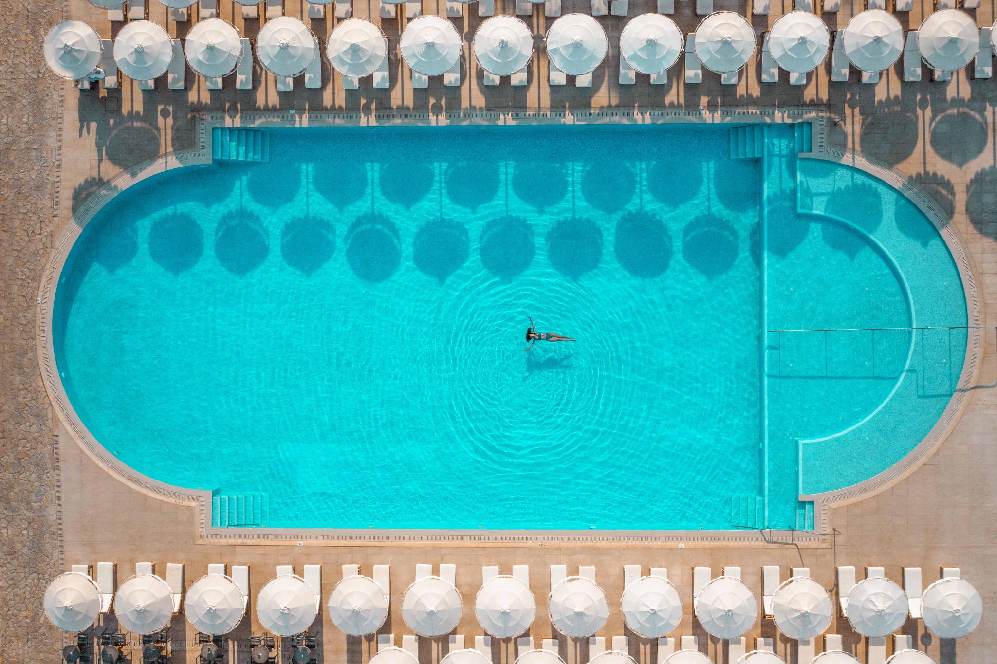 Family, Bungalow, Shared Pool, Balcony