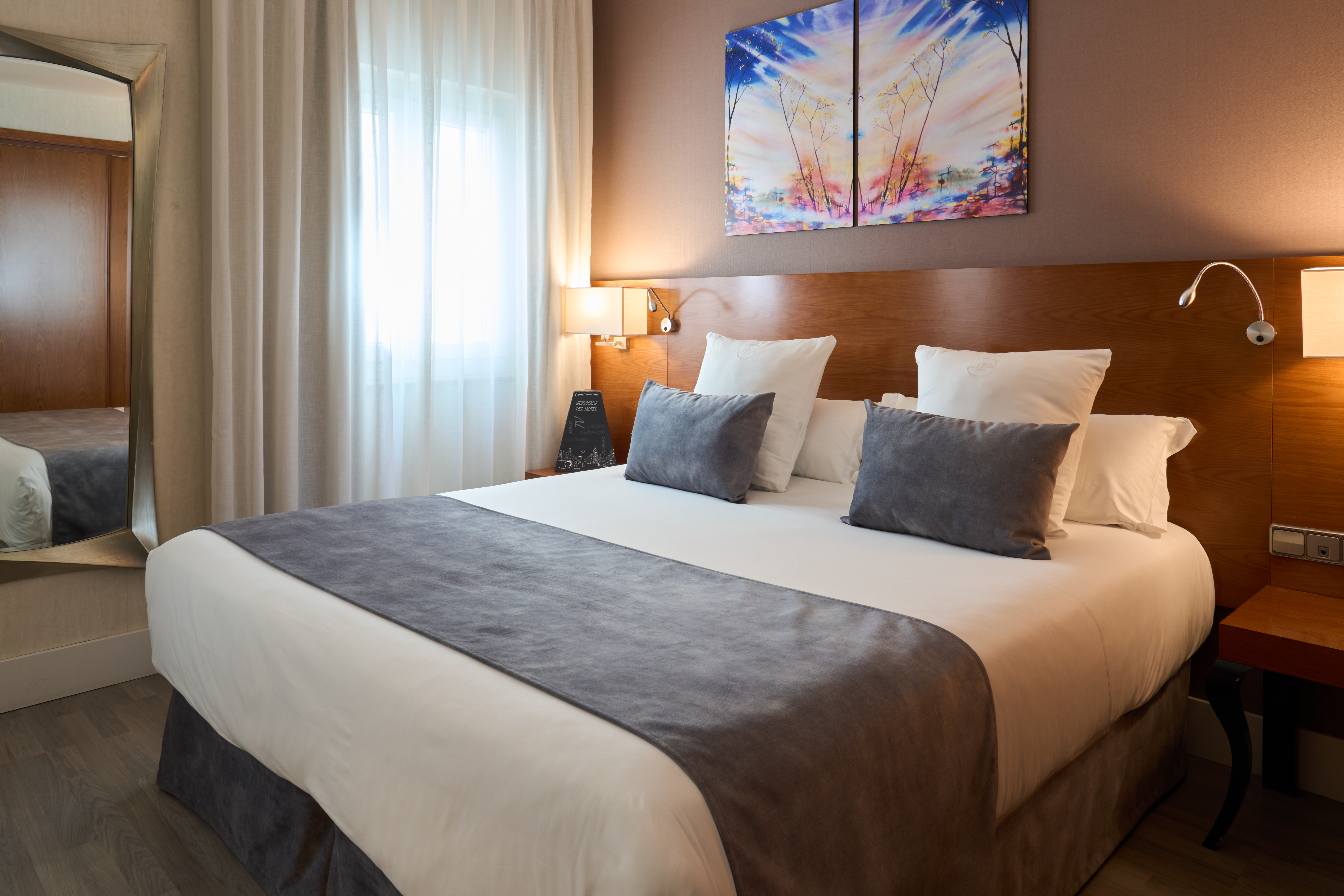 STANDARD, DOUBLE OR TWIN BED