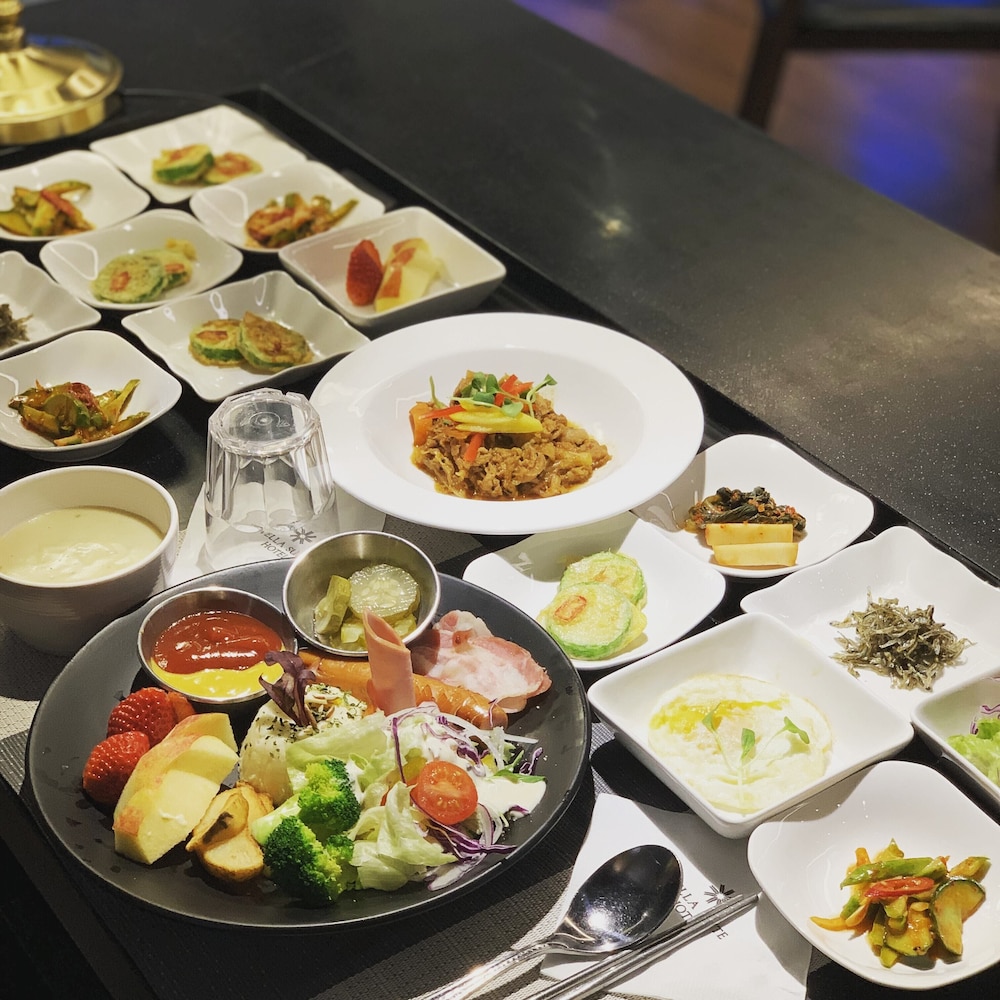 Vella Suite Hotel 45/50