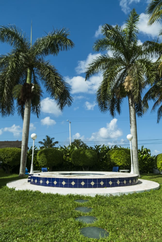 Villablanca Hotel 41/50