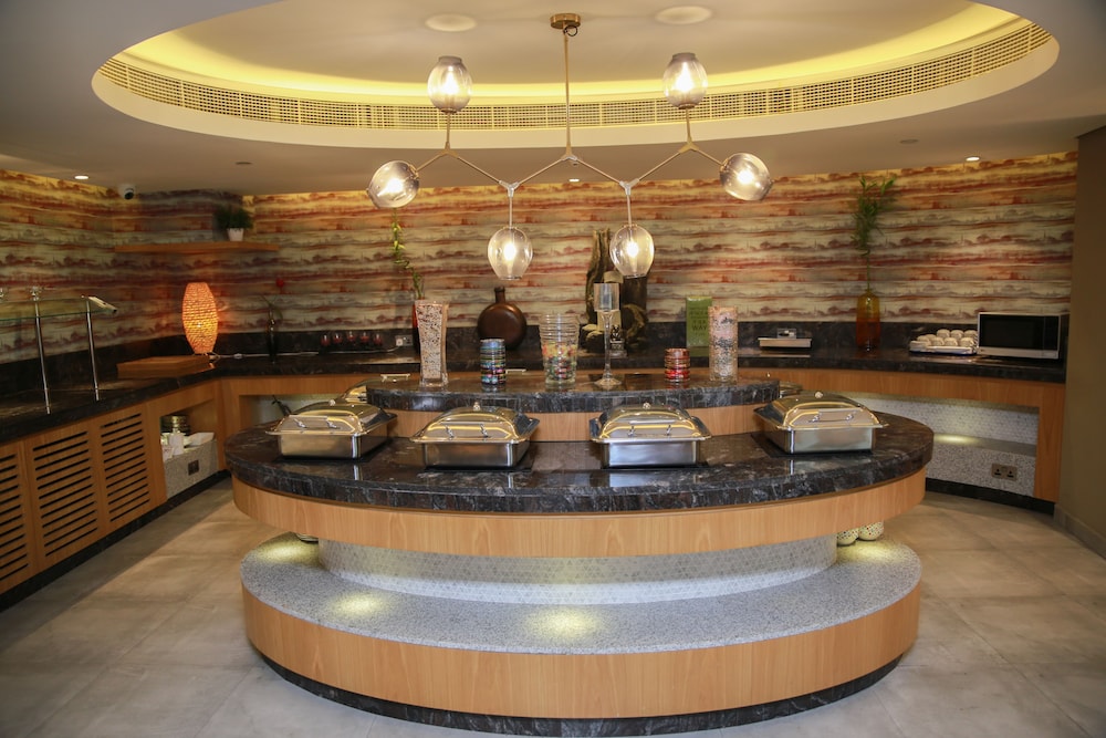 Versailles by Vieras Hotel 5/47