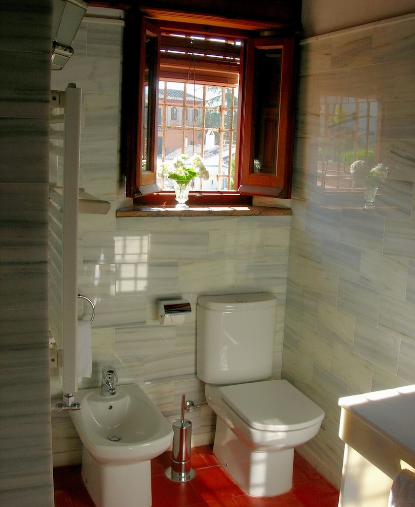 Hotel Santa Isabel La Real 20/66