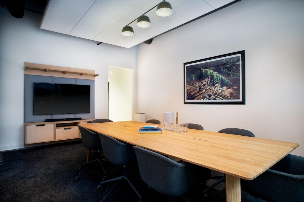 BentoLiving Chestnut Hill 66/77