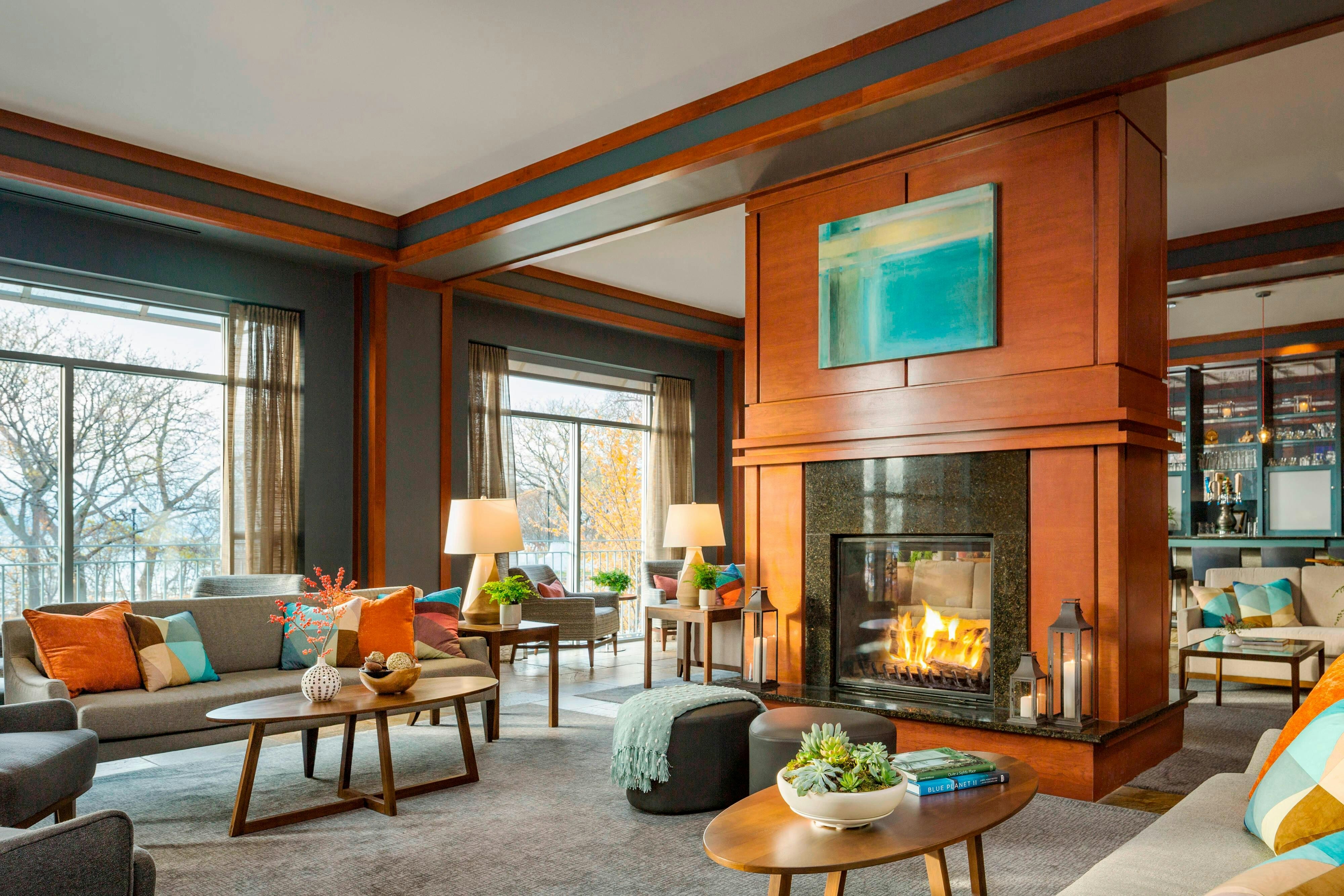 Courtyard Marriott Burlington Harbor 19/48