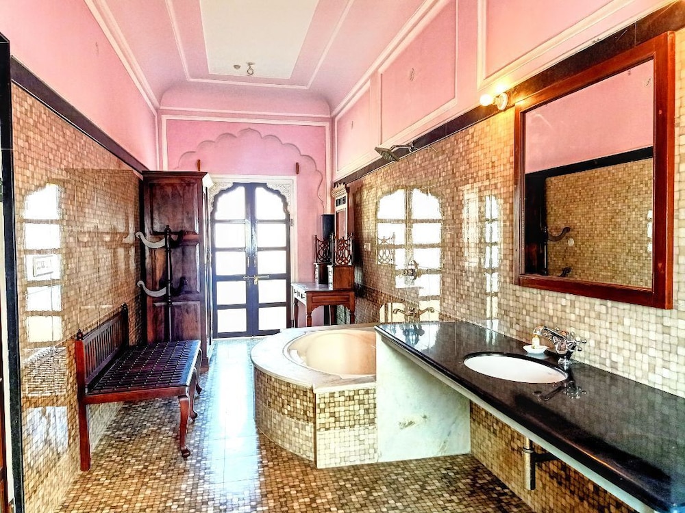 Hotel Saba Haveli 49/50
