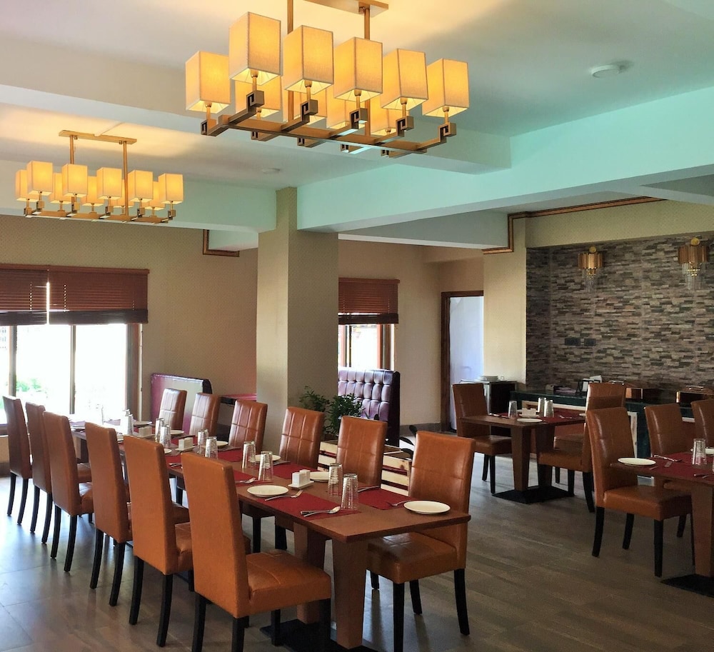 Bhutan Boutique Residency 27/29