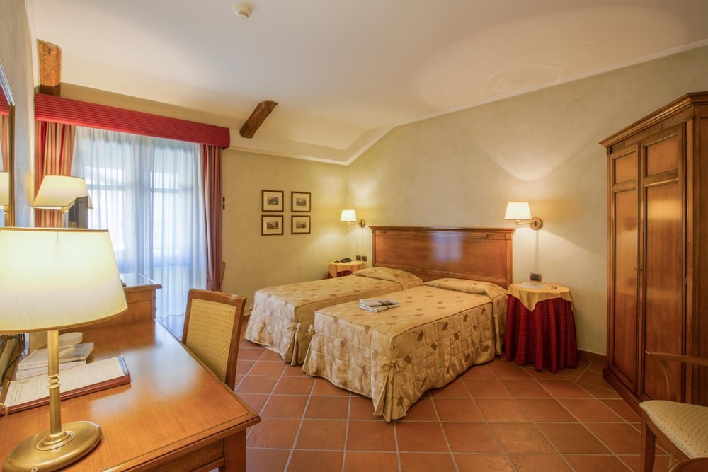 Romantik Furno 4/49