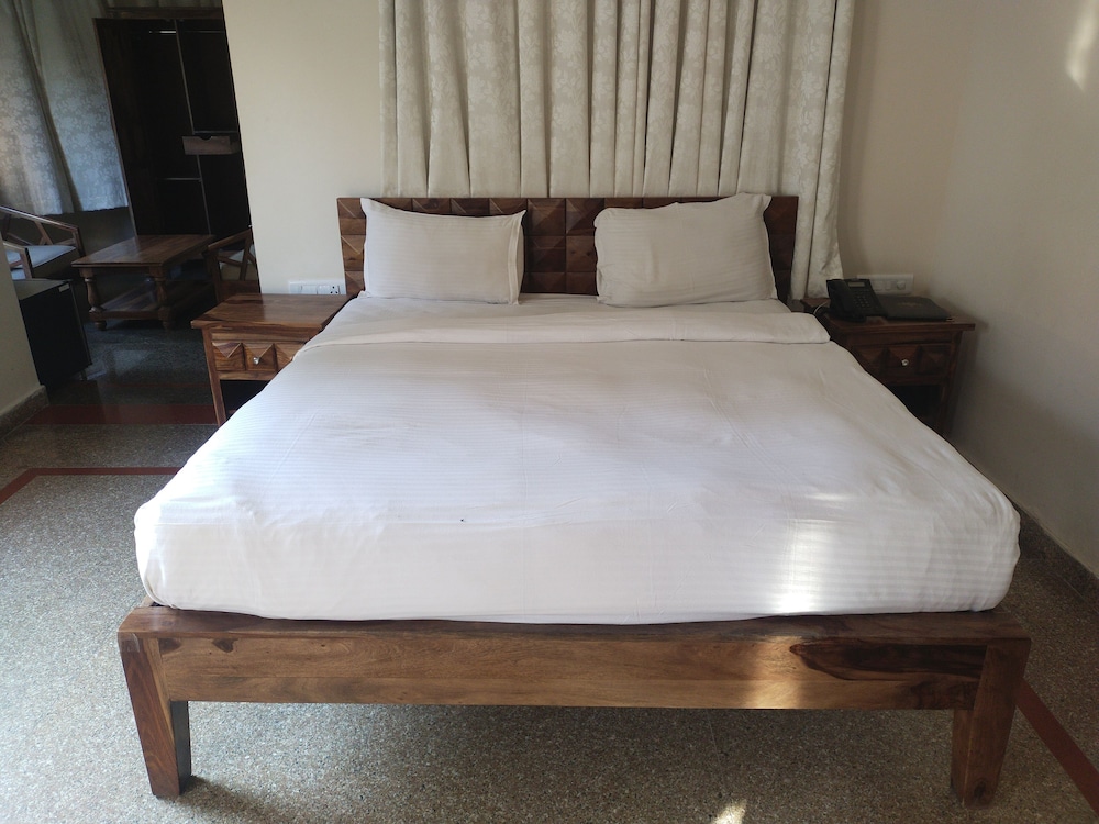 Times Kumbhalgarh Fort Resort-Pure Veg 19/45