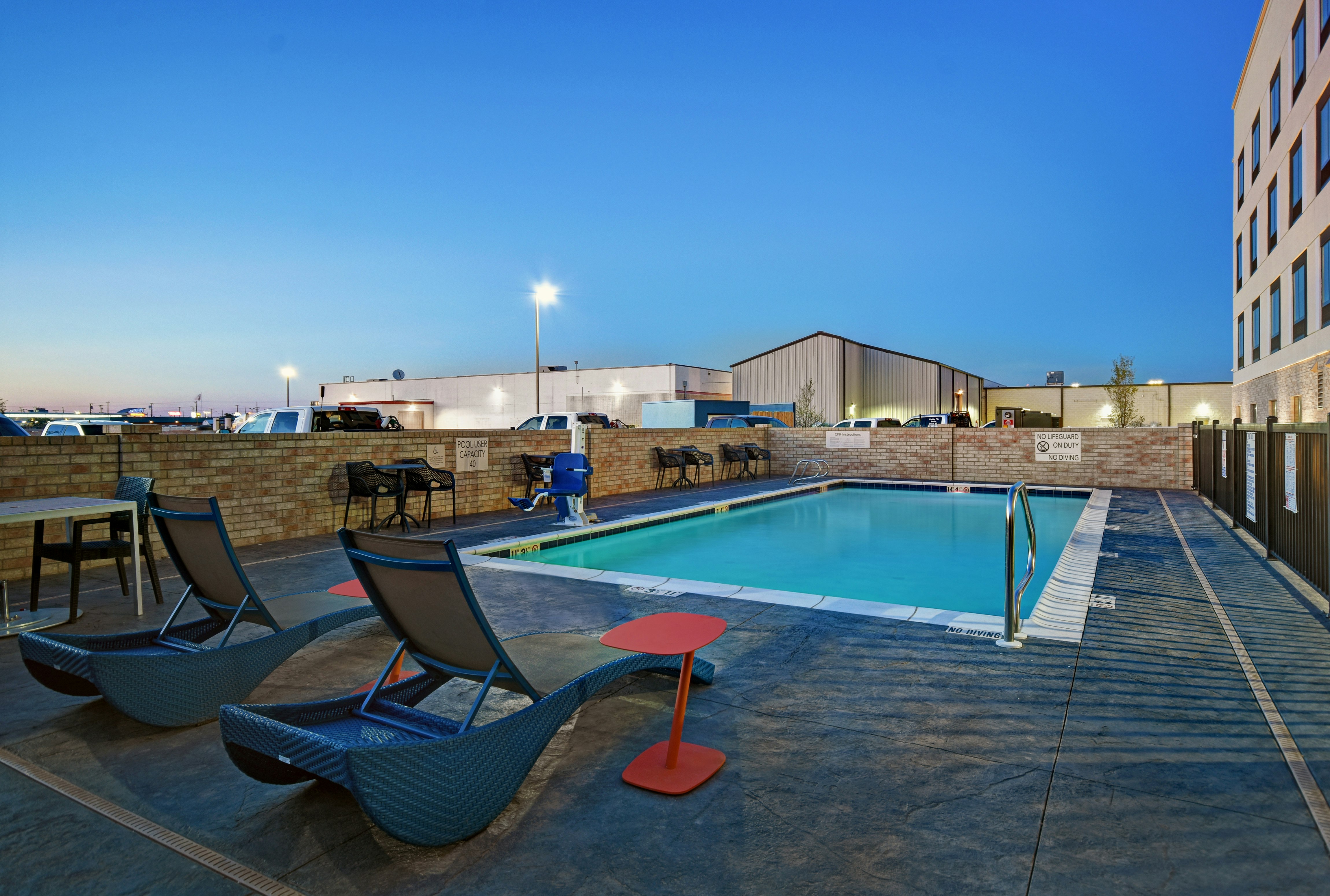 Hampton Inn Midland South 58/58