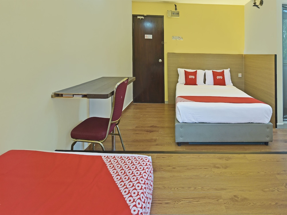 OYO 44036 Hotel De Perdana Hill 27/34