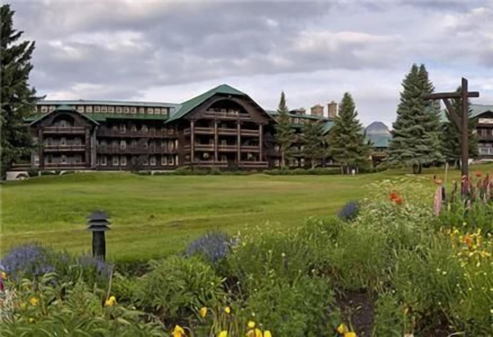 Glacier Park Lodge 5/46