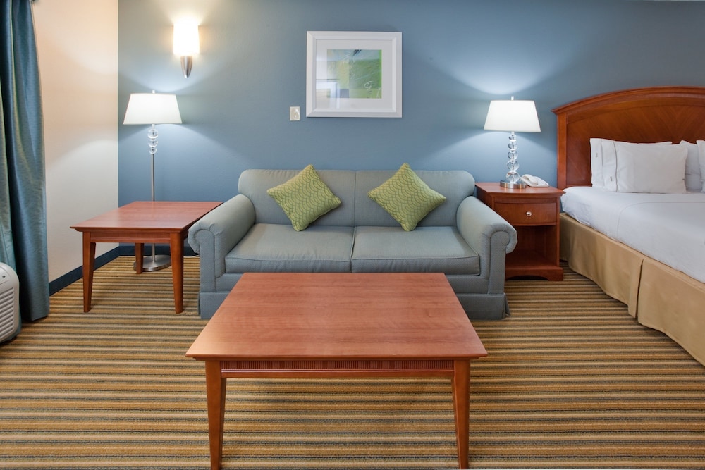 Holiday Inn Express Hotel And Suites Fredericksburg 26/44