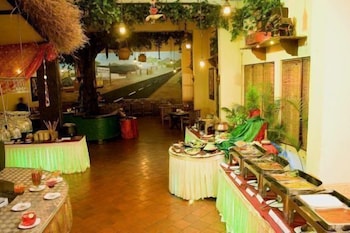 RAMANASHREE CALIFORNIA RESORT. 33/48