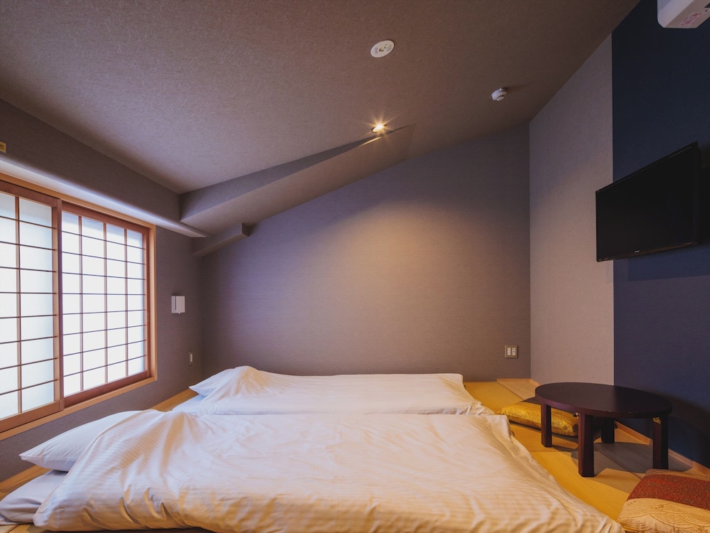 JAPANESE, SUPERIOR, TERRACE, BATHTUB