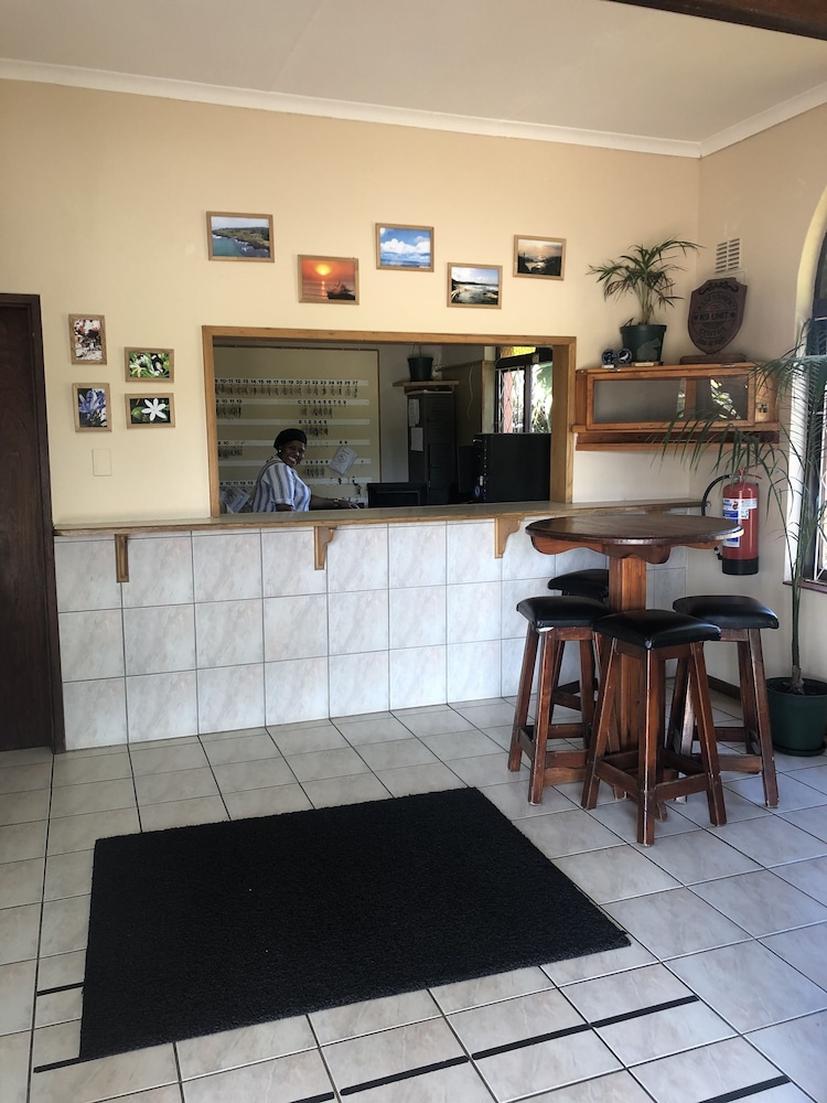 Port Edward Holiday Resort 8/50