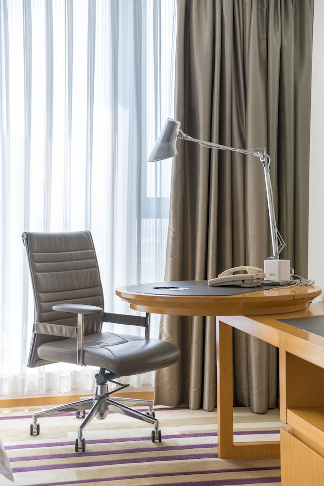Four Points by Sheraton Guangzhou DongPu 46/50