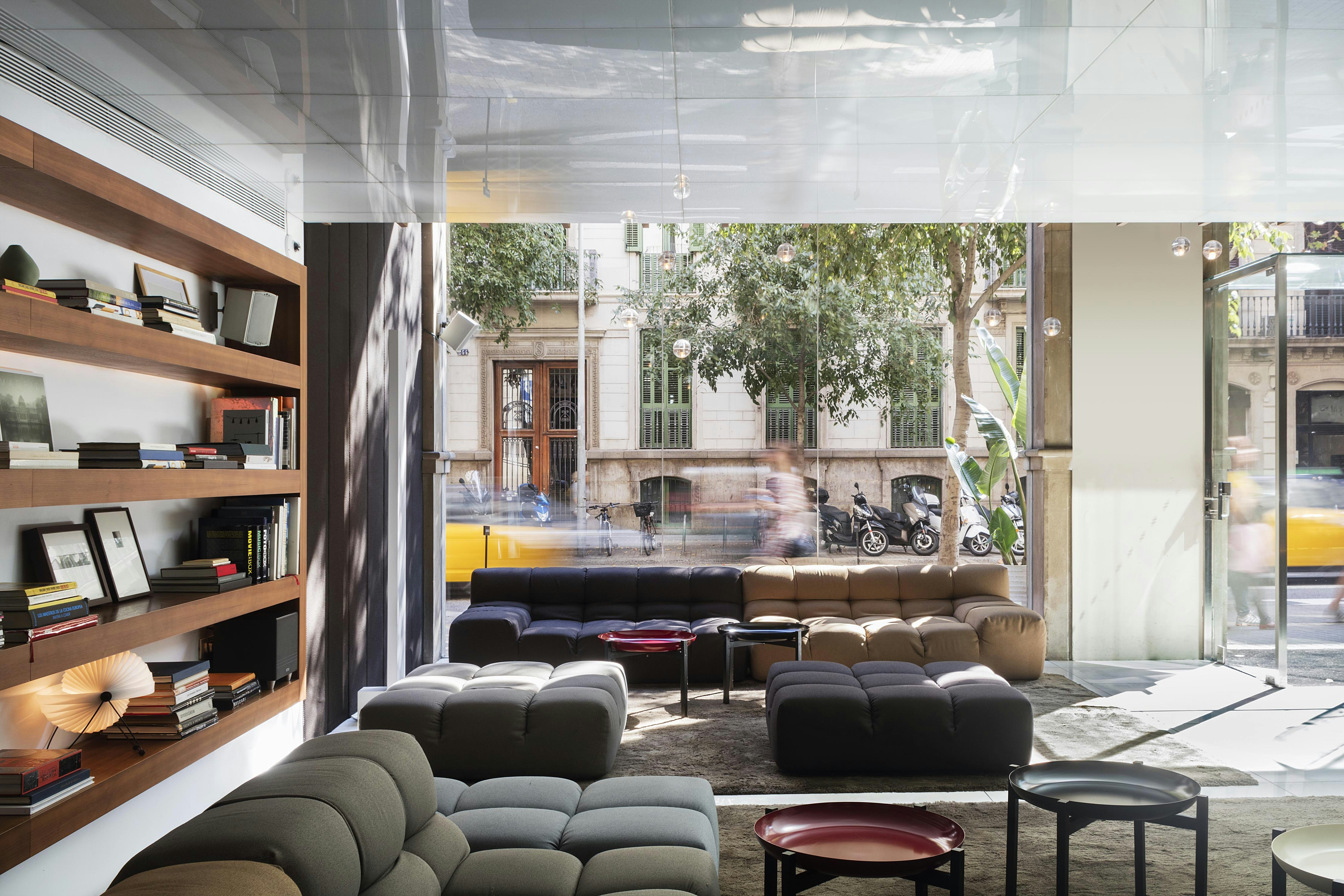 Alexandra Barcelona Hotel Curio Collection By Hilton 55/90