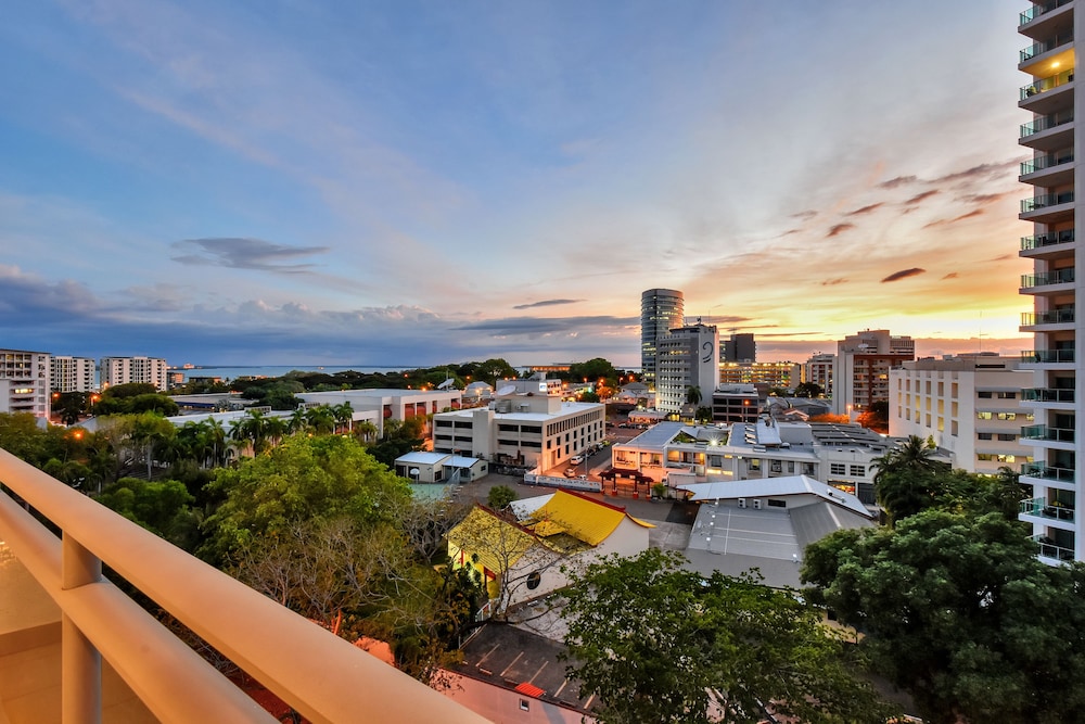 Argus Apartments Darwin 64/68