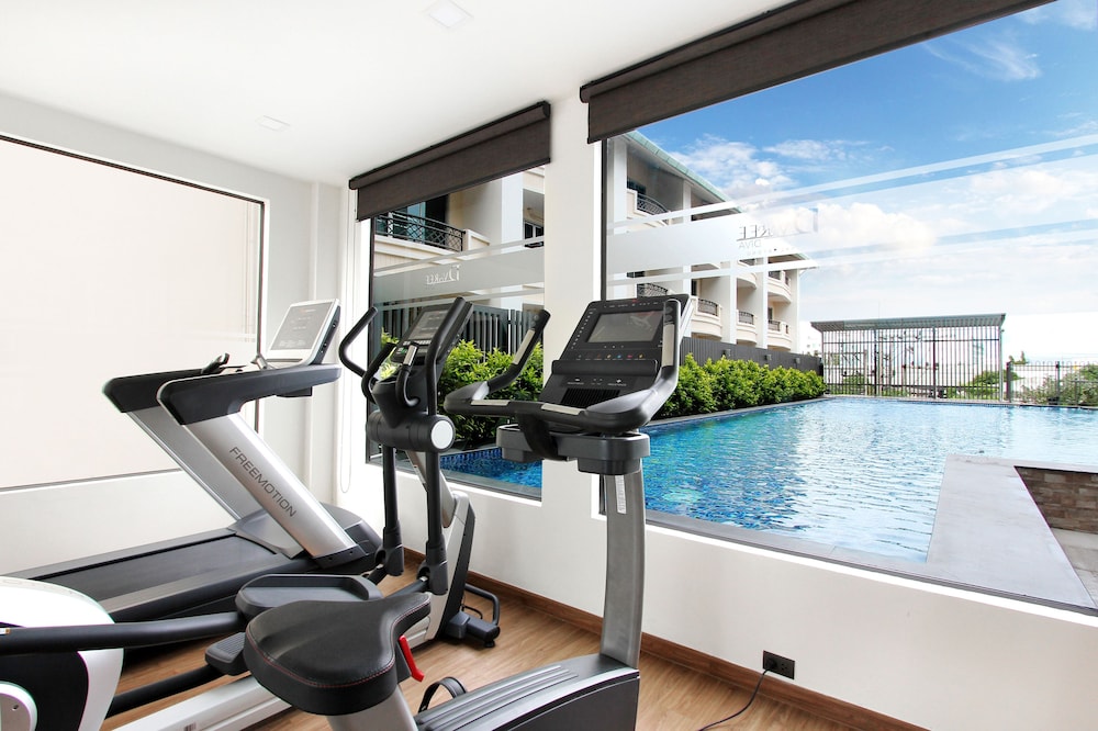 Plaai Prime Hotel (ex D Varee Diva Central Rayong) 41/71