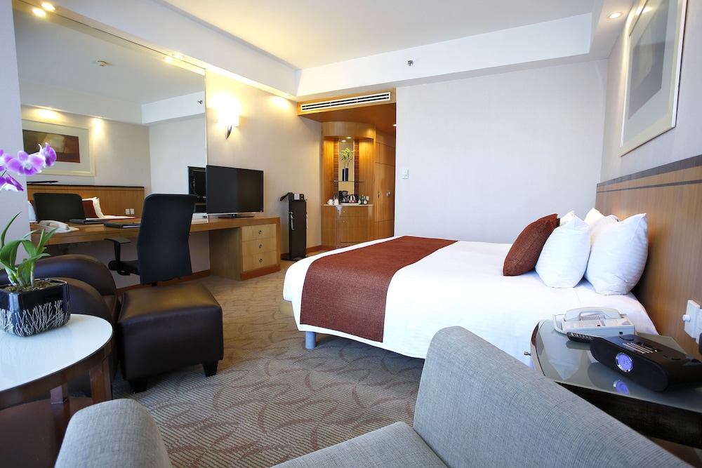 Crowne Plaza Galleria Manila 19/80