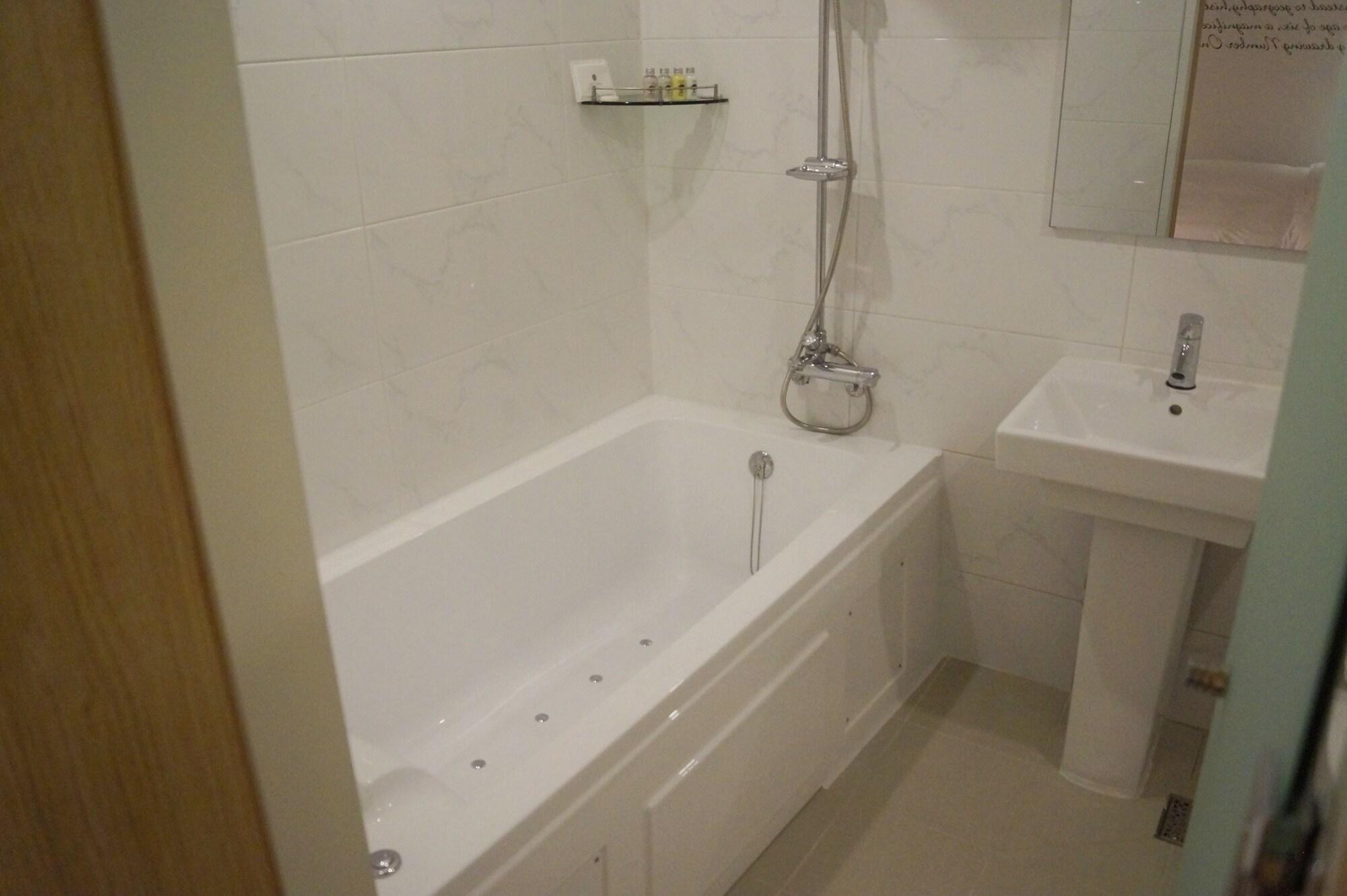 Design Hotel Xym 42/44