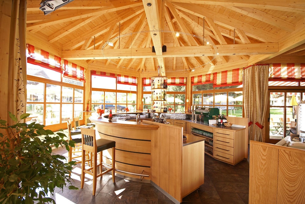 HOTEL WALDHOF 35/50