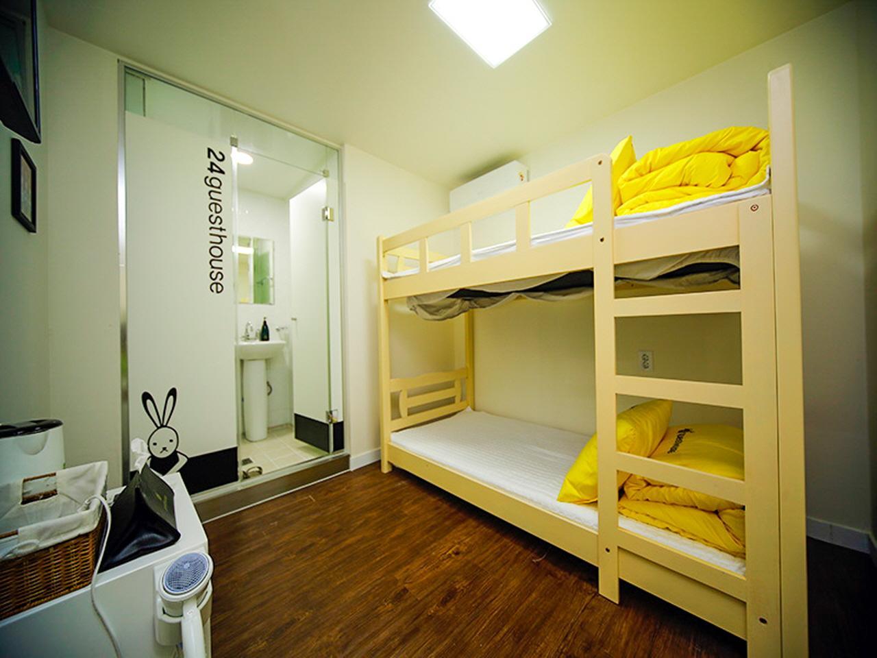 Room, 2 Bunk Beds, Bunk Bed