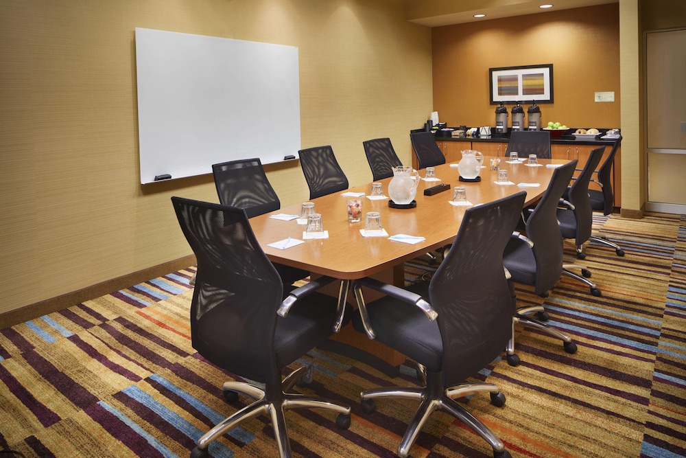 Fairfield Inn And Suites Columbus Polaris 30/33