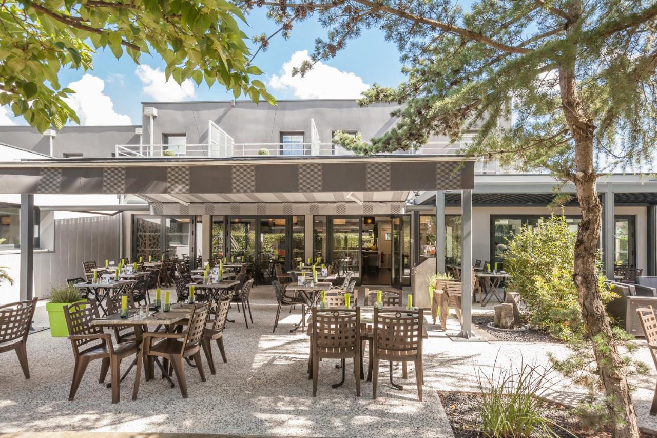 AU COMTÉ D'ORNON HOTEL & SPA 1/23