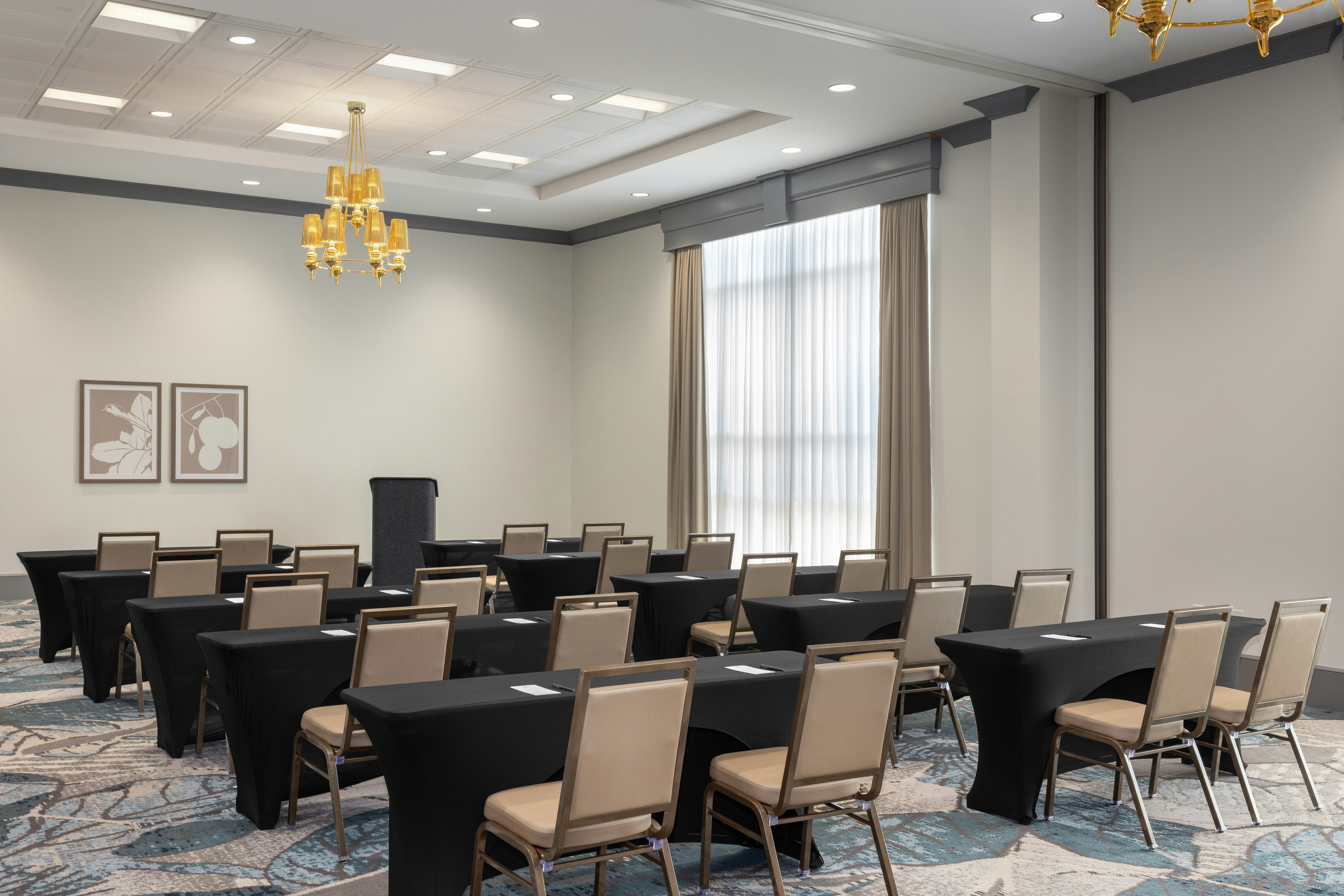 Embassy Suites by Hilton Charlotte Ayrsley 51/53
