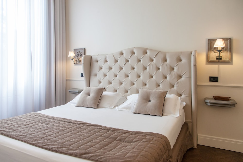 CLASSIC, DOUBLE OR TWIN BED