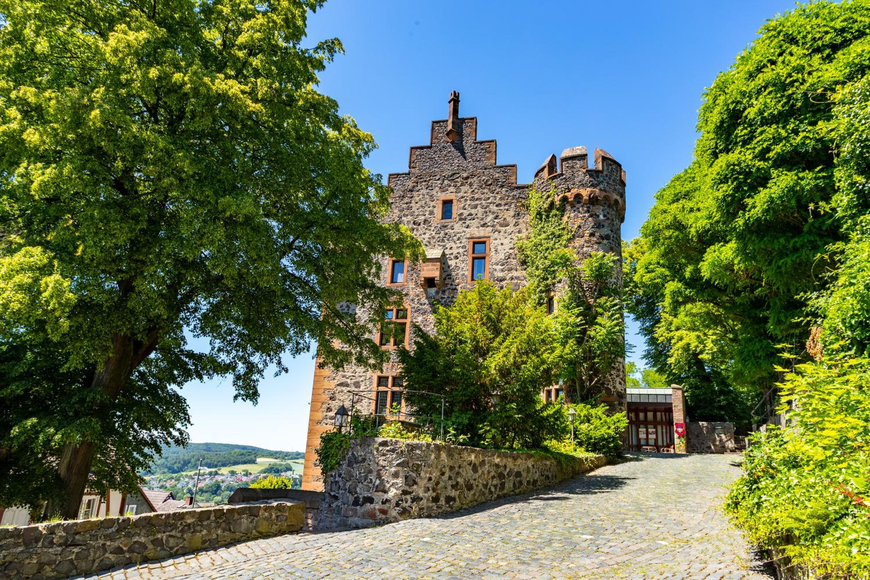 Burg Staufenberg 45/50