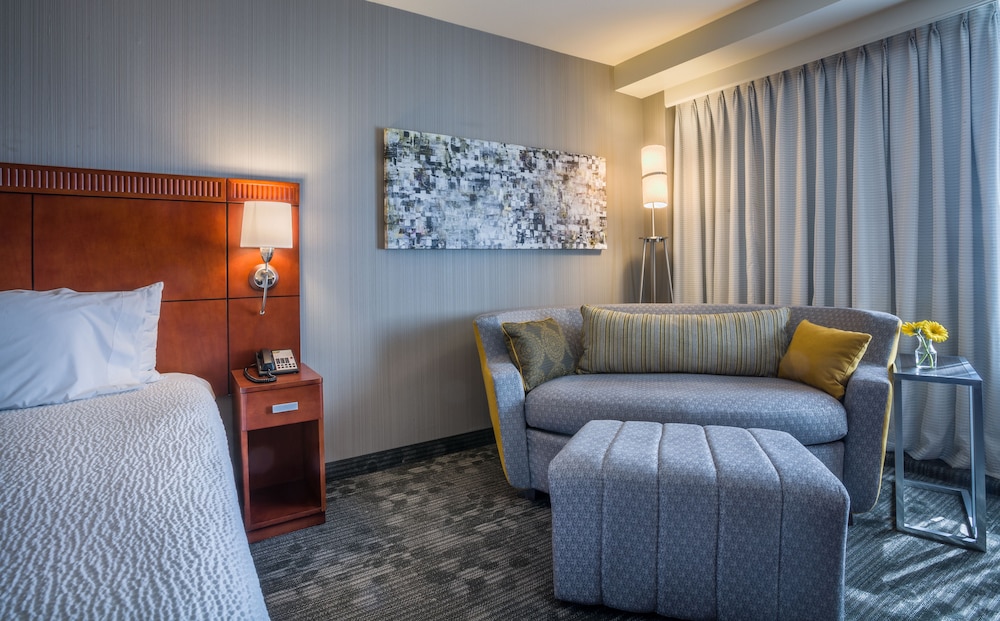Courtyard By Marriott Culver City Los Angeles 30/46