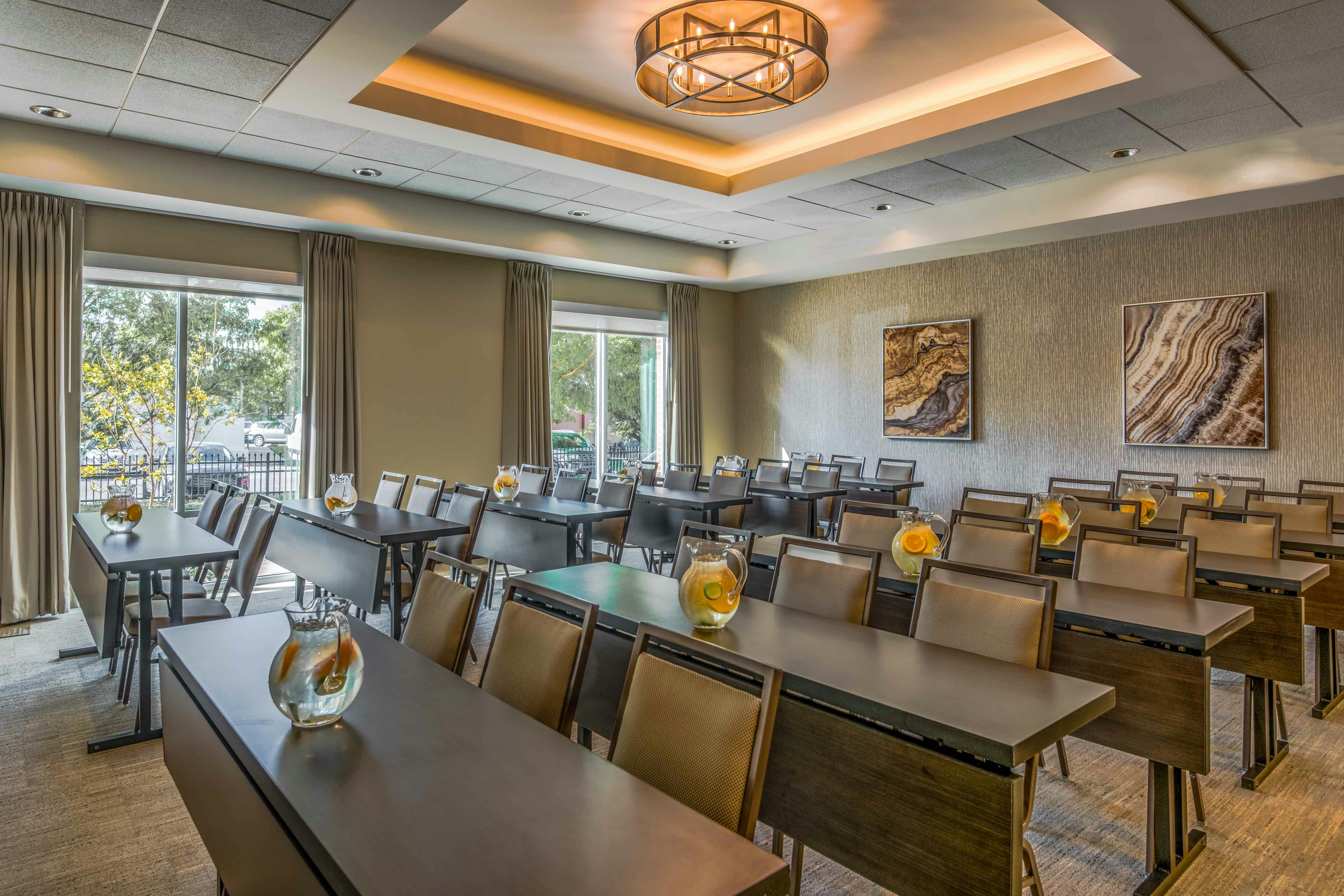 Hampton Inn Suites Tallahassee Capital University Fl 53/62