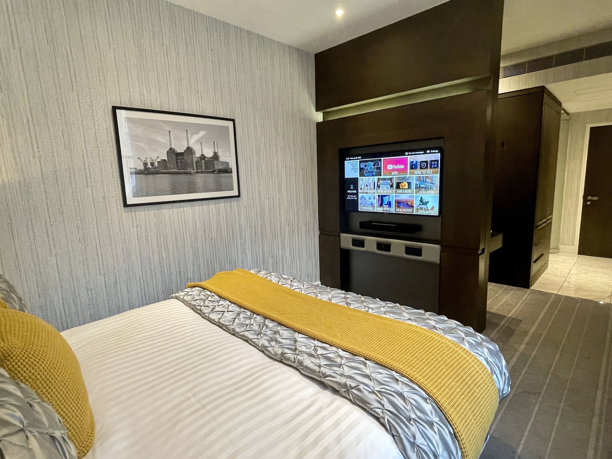 SUPERIOR, DOUBLE BED