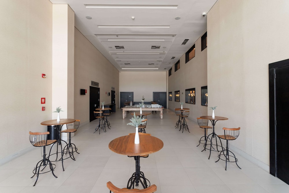 Golden Tulip Sao Jose Dos Campos 28/50