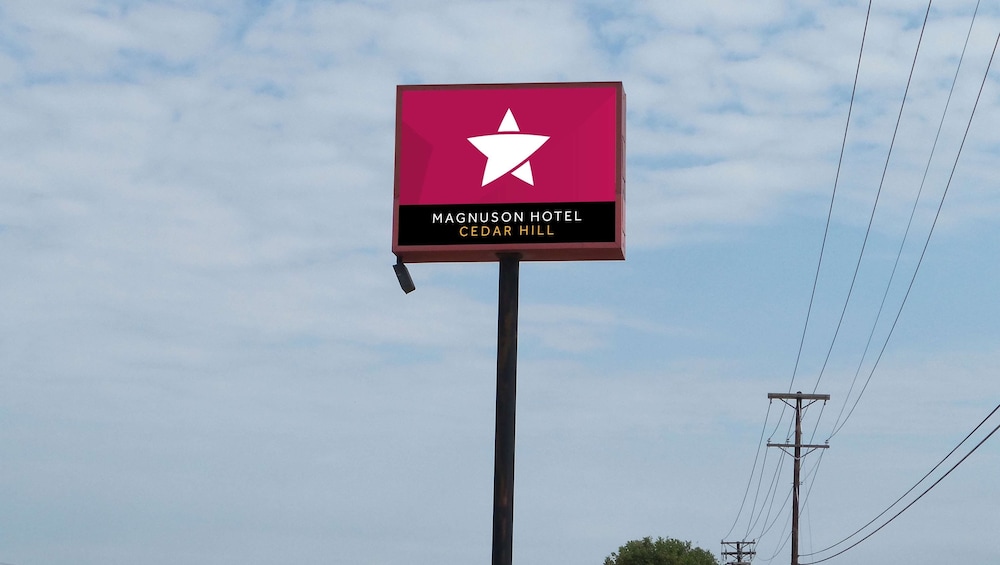Sleep Inn Cedar Hill, TX 3/51